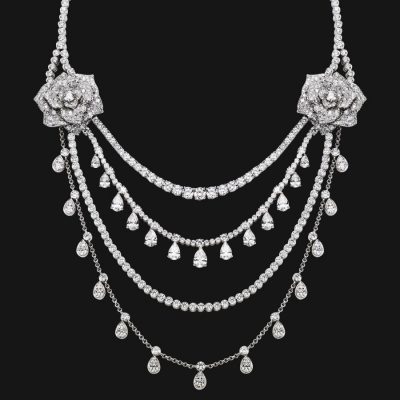 18k Fluid Lines Necklace